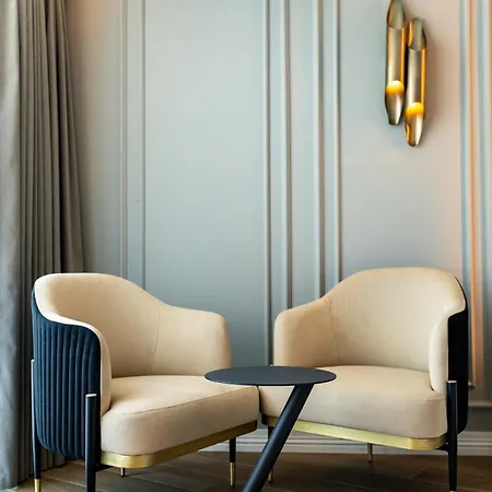 Otel Qlusive