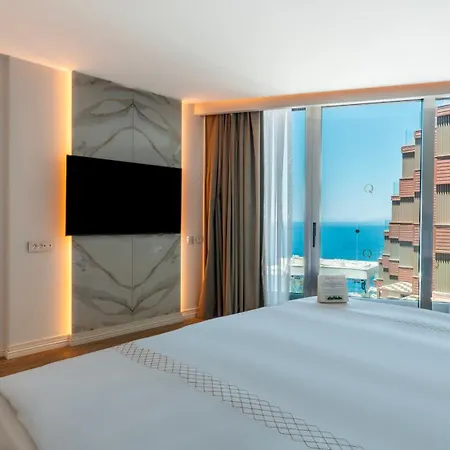 Otel Qlusive