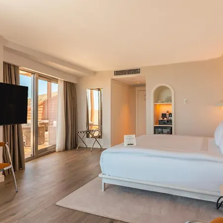 Qlusive Hotel Kusadasi