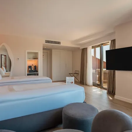 Qlusive Kusadasi