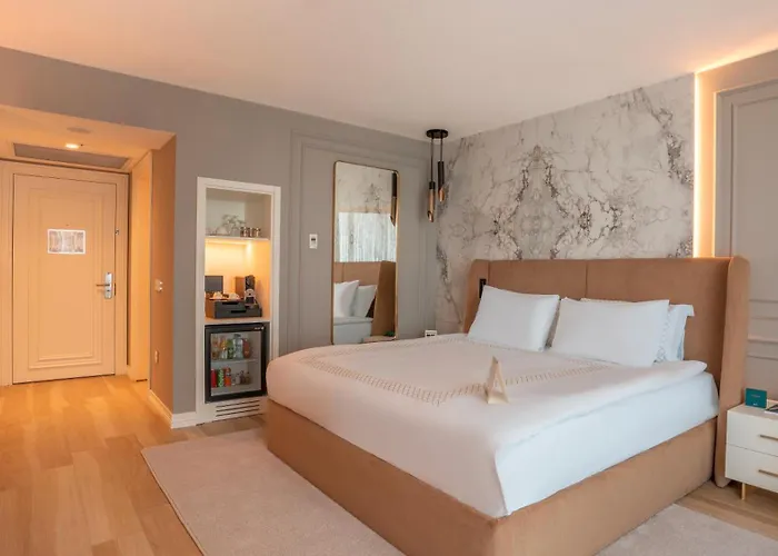 Hotel Qlusive