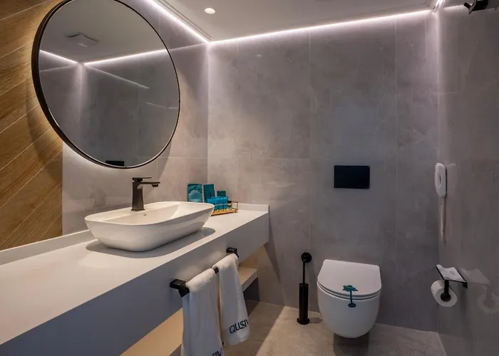 Qlusive Hotel Kuşadası