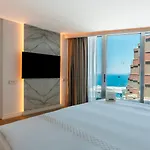 Hotel Qlusive