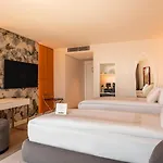 Qlusive Hotel 5*